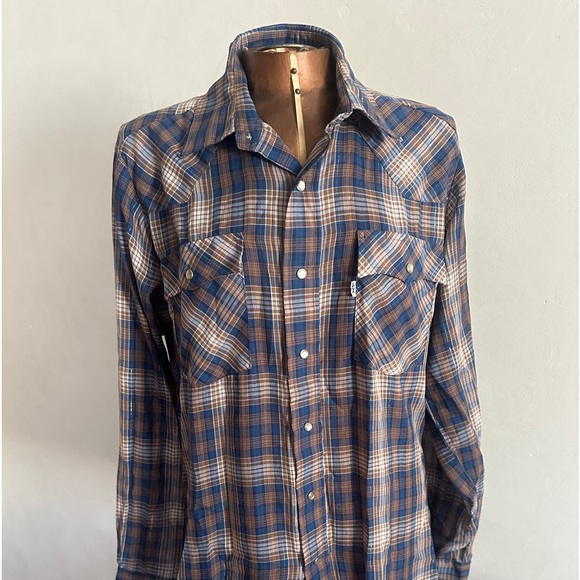 Levis Vintage Plaid Western Shirt with Pearl Snaps Size Medium - Picture 2 of 4